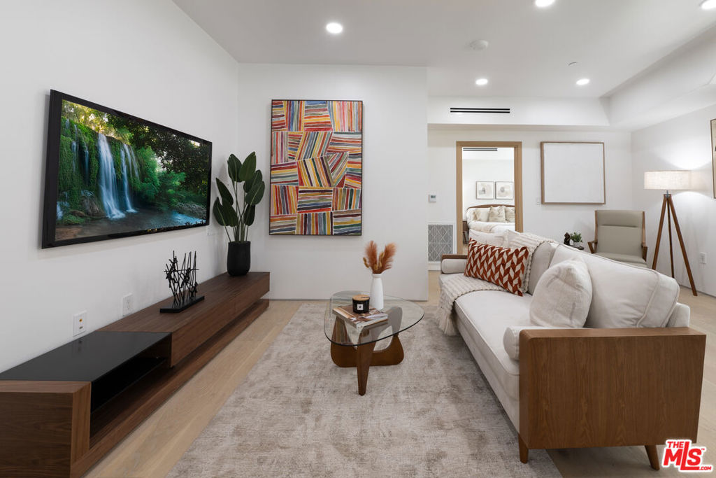 MLS #25578285 image #2