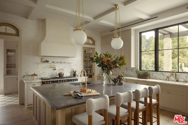 MLS #25579009 image #10