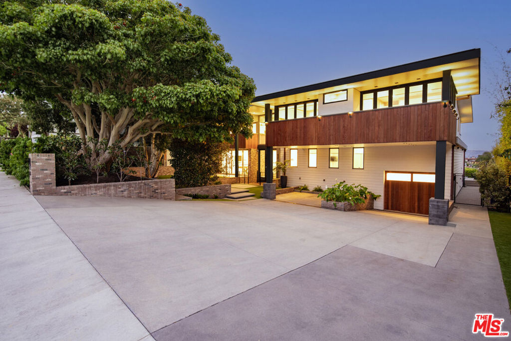 MLS #25579325 image #0