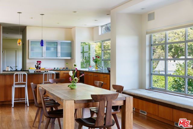 MLS #25582077 image #10