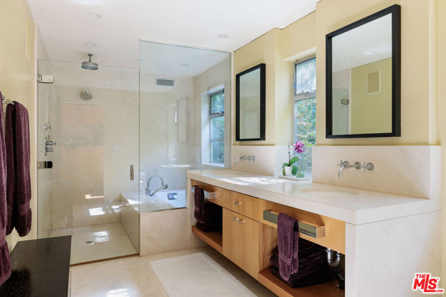 MLS #25582077 image #26