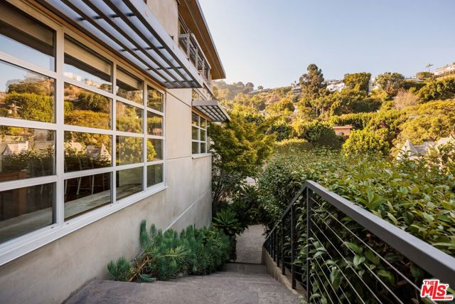 MLS #25582077 image #3