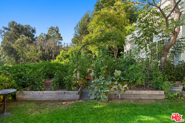 MLS #25582817 image #8