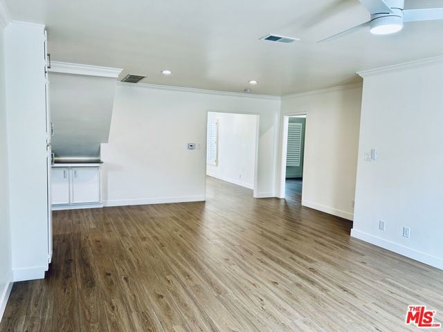 MLS #25582923 img 10