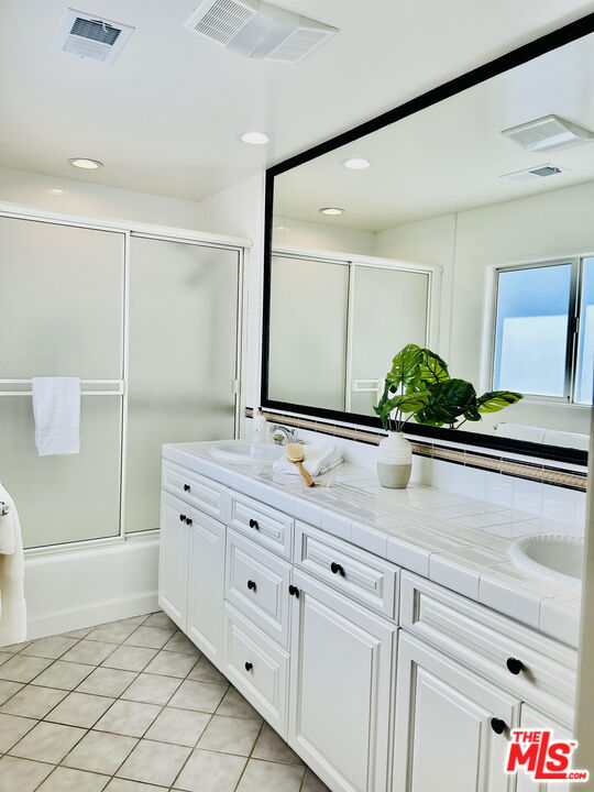 MLS #25582923 img 17