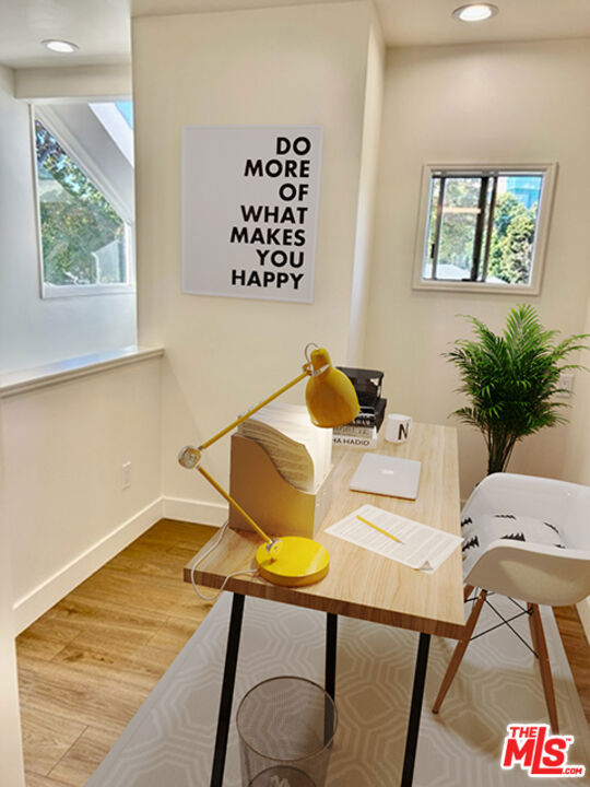 MLS #25582923 img 18