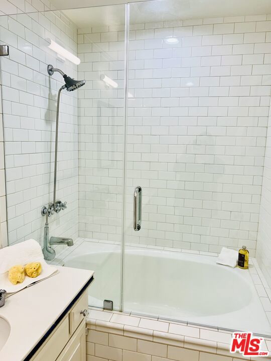 MLS #25582923 img 21