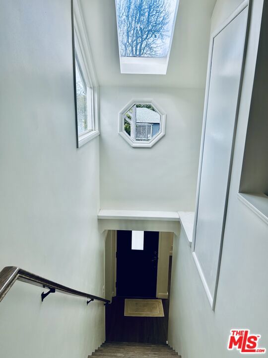 MLS #25582923 img 23