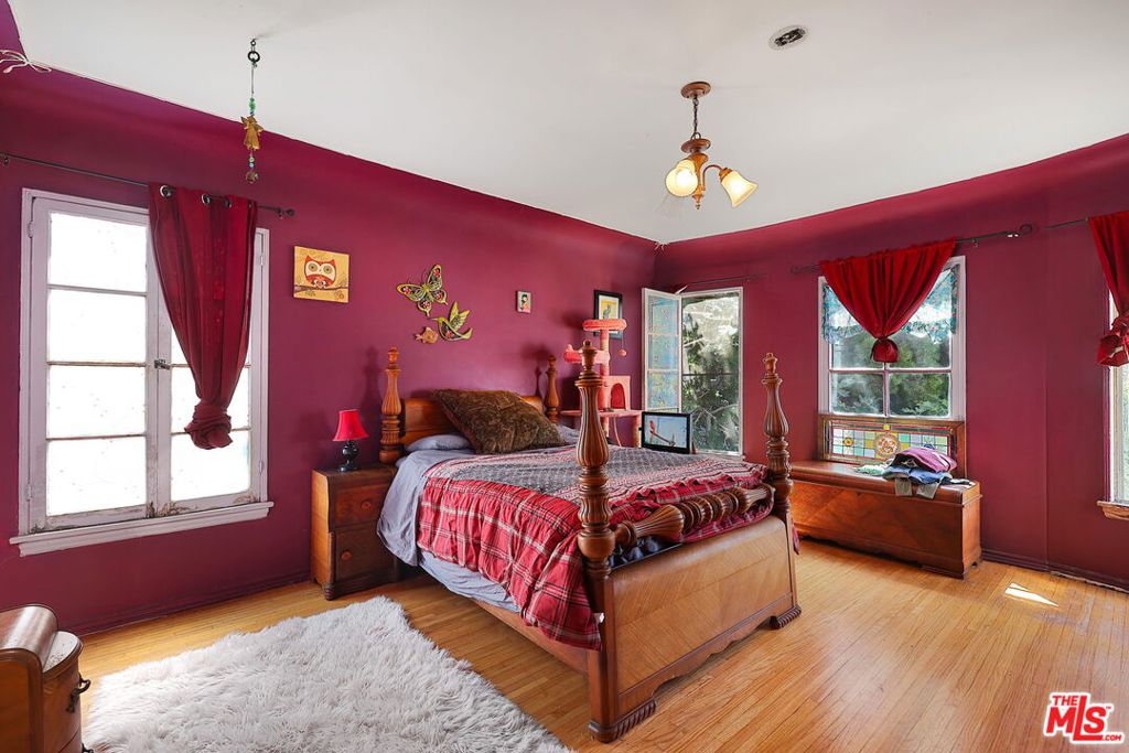 MLS #25582963 image #20