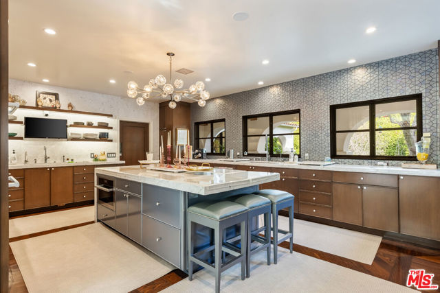 MLS #25582967 image #13