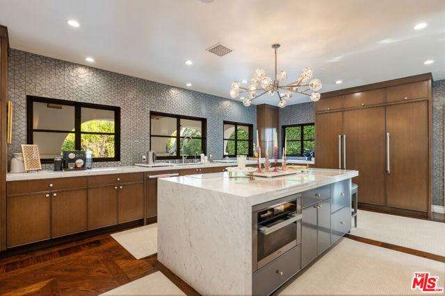 MLS #25582967 image #15