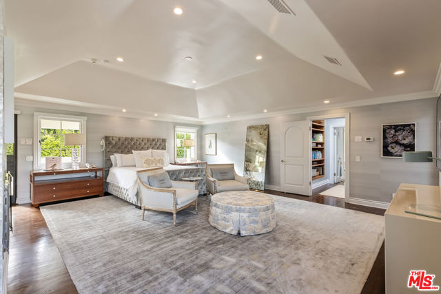 MLS #25582967 image #19