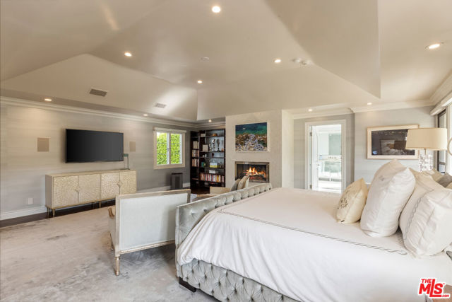 MLS #25582967 image #20