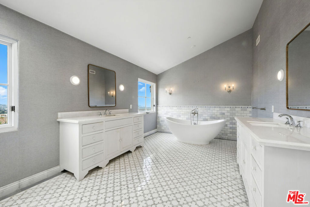 MLS #25583587 image #34