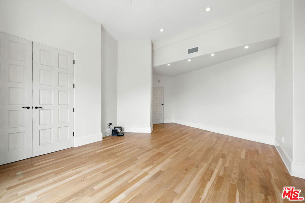 MLS #25583587 image #40