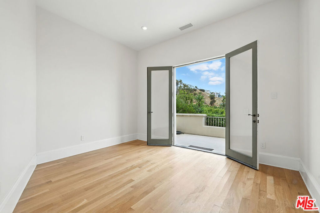 MLS #25583587 image #42