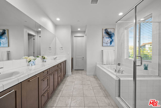 MLS #25583889 image #26