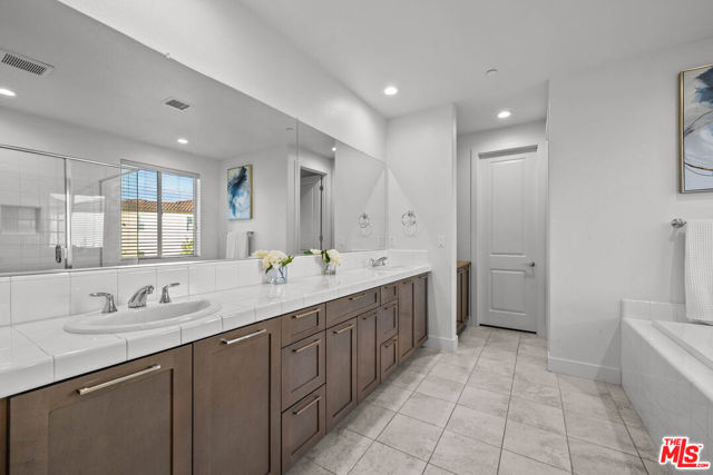 MLS #25583889 image #27