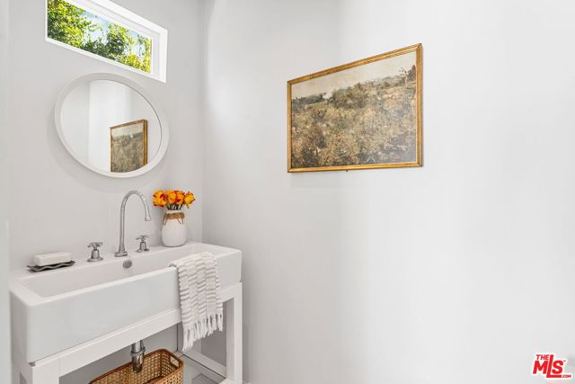 MLS #25583937 image #21