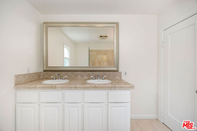 MLS #25584399 image #20