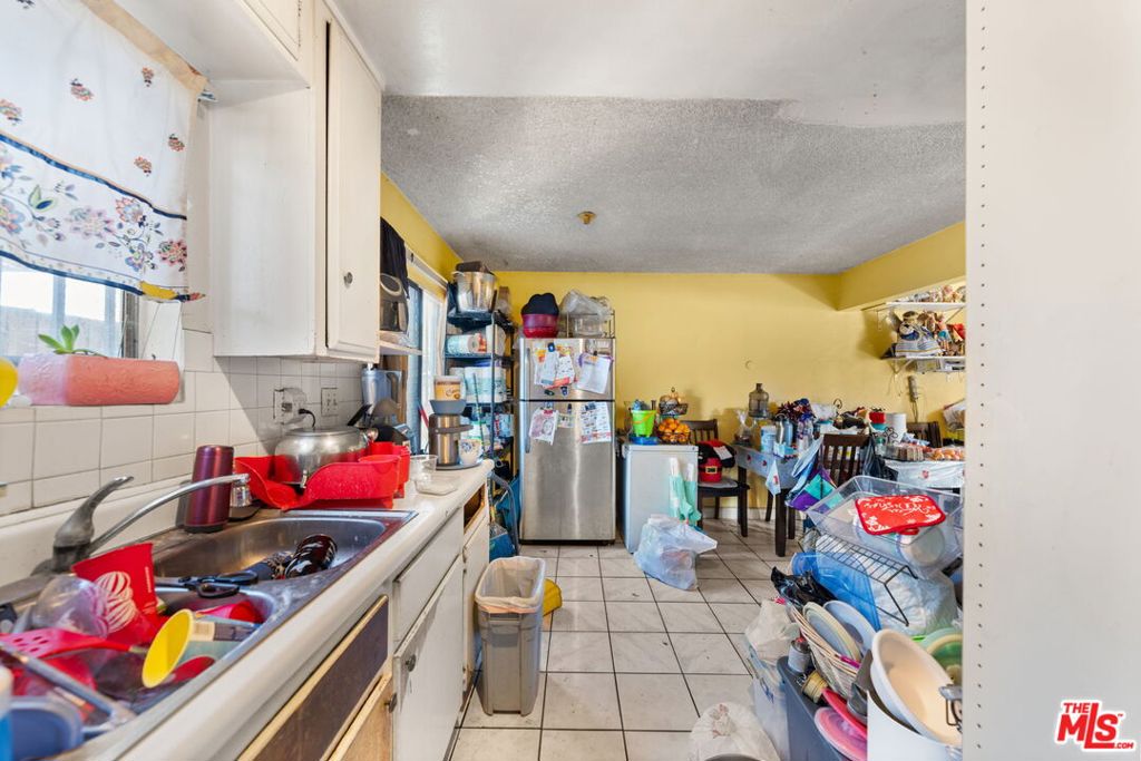 MLS #25584939 image #24