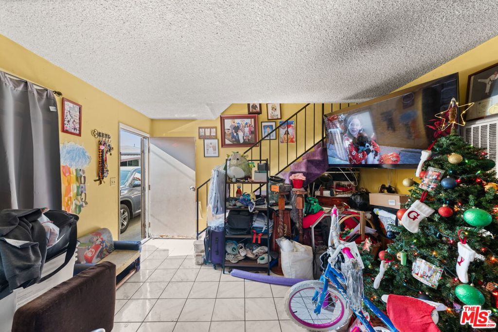 MLS #25584939 image #27