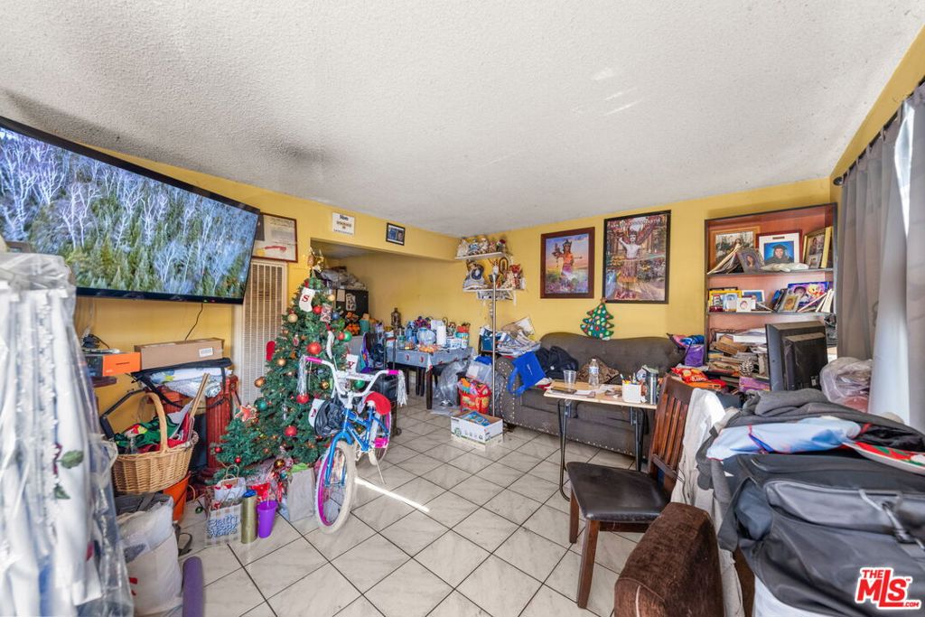 MLS #25584939 image #28