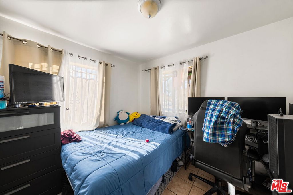 MLS #25584939 image #5