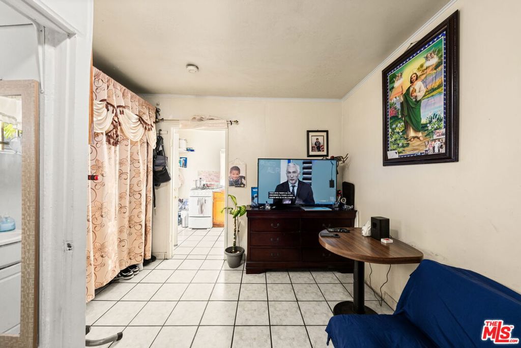 MLS #25584939 image #9