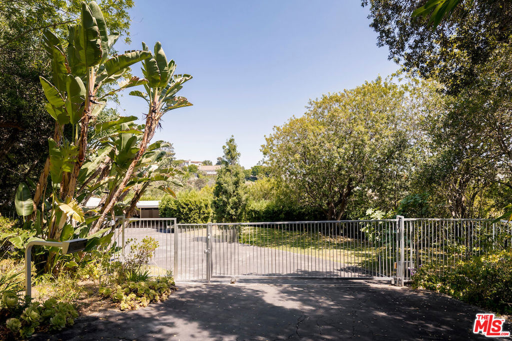 MLS #25585727 image #2