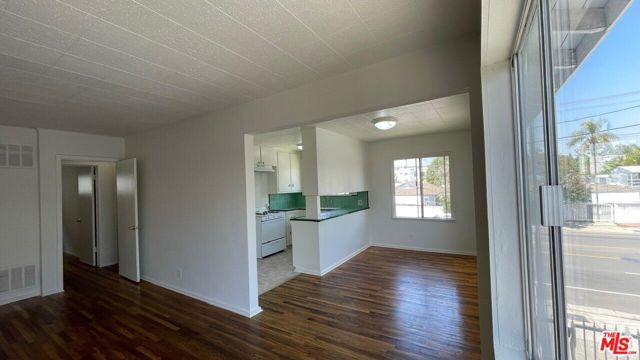 MLS #25585903 image #15