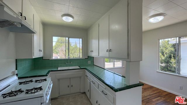 MLS #25585903 image #17