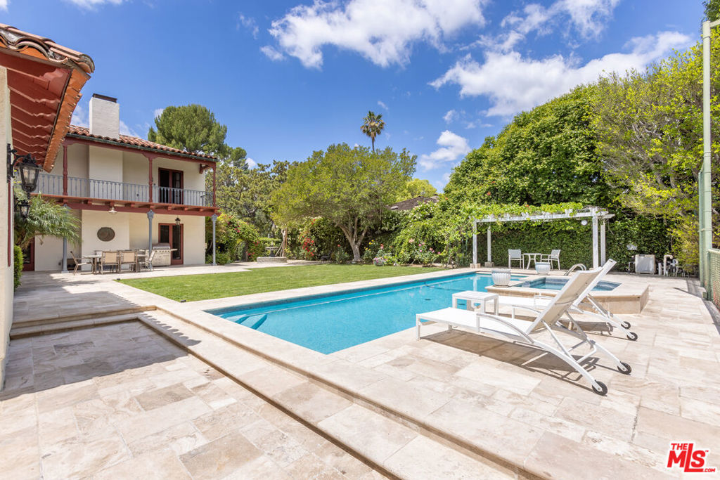 MLS #25586147 image #10