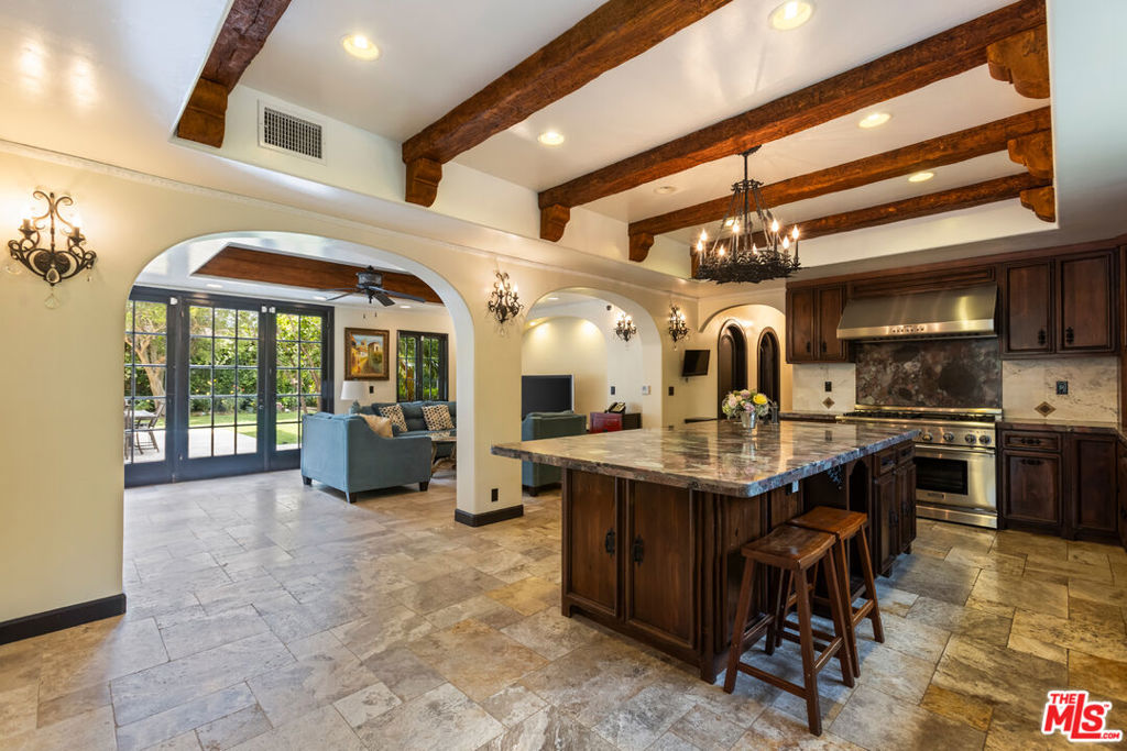 MLS #25586147 image #13