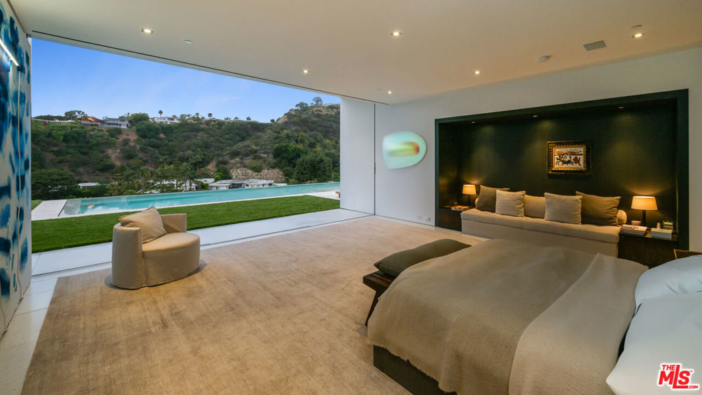 MLS #25586149 img 14