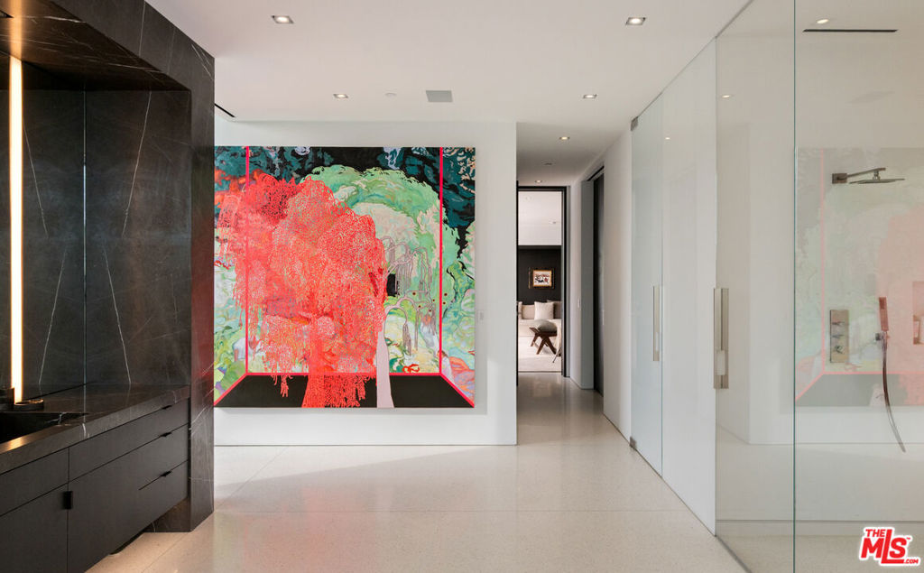 MLS #25586149 img 16