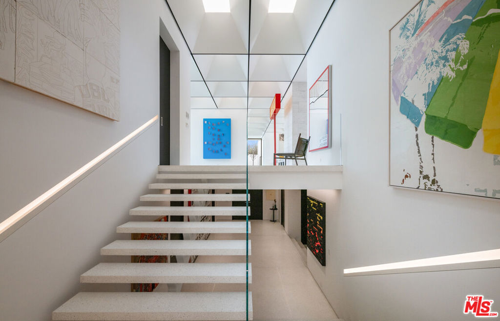 MLS #25586149 img 19