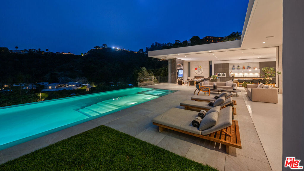 MLS #25586149 img 35