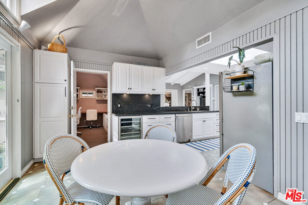 MLS #25586219 image #30