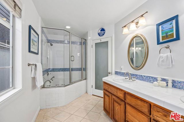 MLS #25586389 image #22