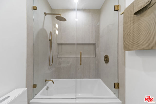 MLS #25586651 image #29