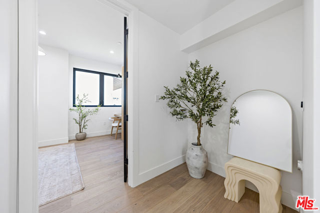 MLS #25586651 image #32