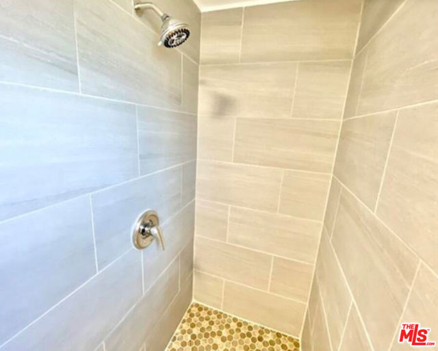 MLS #25586923 image #17