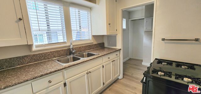 MLS #25586923 image #24