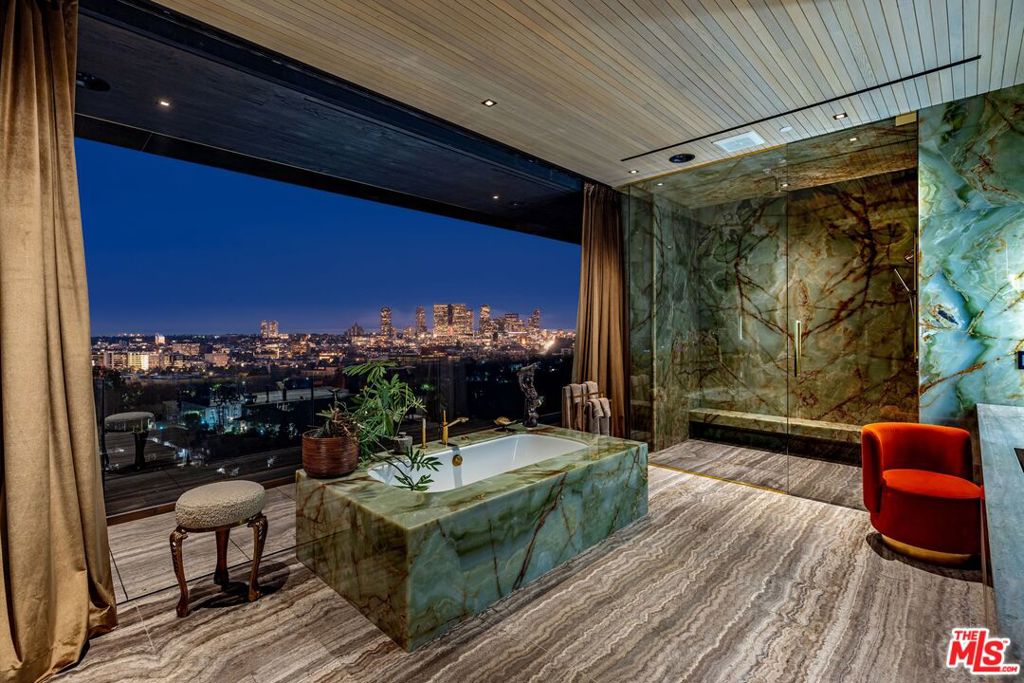 MLS #25587213 image #19