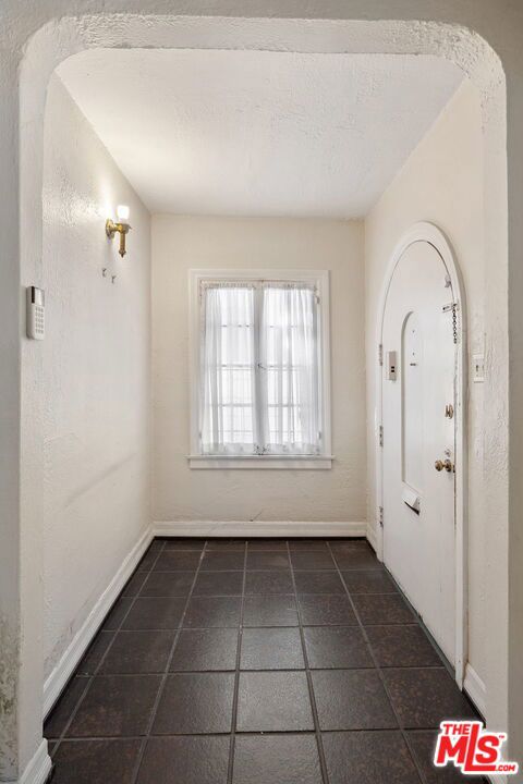 MLS #25587375 image #3