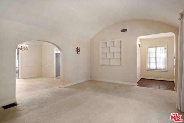 MLS #25587375 image #9