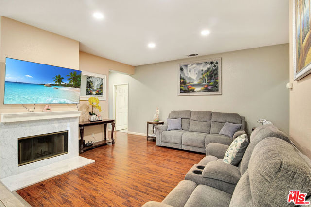 MLS #25587413 image #4