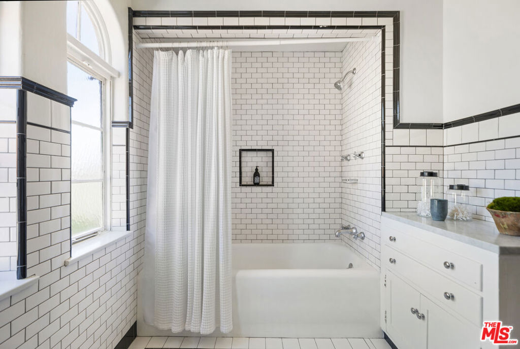 MLS #25587505 image #47