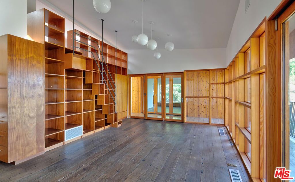 MLS #25588171 image #1